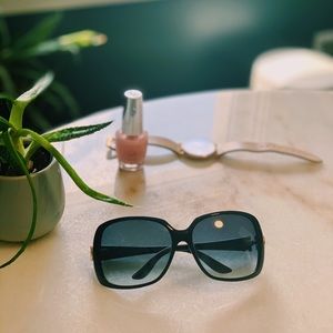 Gucci sunglasses
